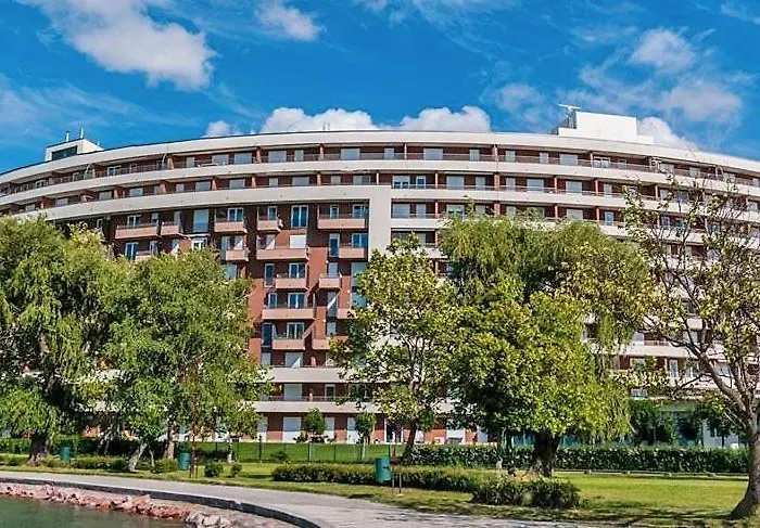 Club 218 Premium Wellness Apartman